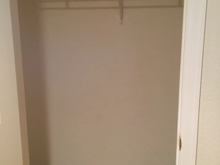 1894 Dove Creek Cir — Photo 30