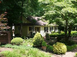 130 Peach St, Chatham, VA 24531