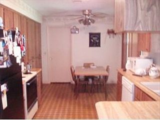 4th image of 216 W Hollyfern Pl