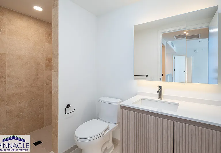 333 Ward Ave #1704 — Photo 30