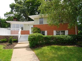 18 Condit St, Newton, NJ 07860