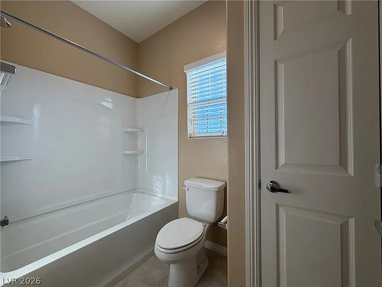 6176 Jennings Cove Ct — Photo 31