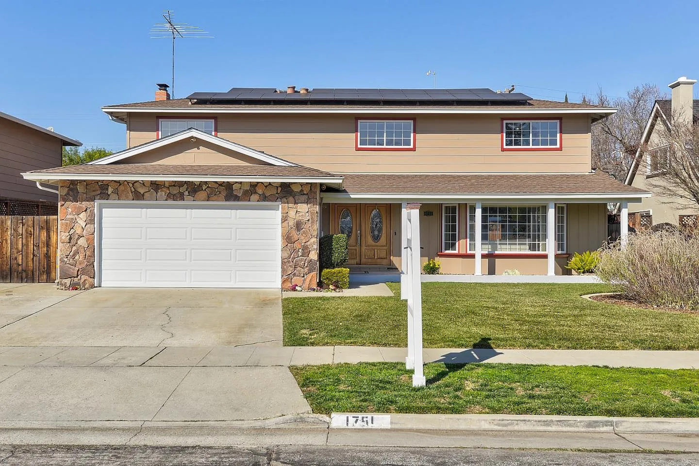 1751 Frobisher Way photo 1