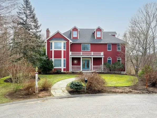 5 Howard Munroe Pl, Lexington, MA 02420