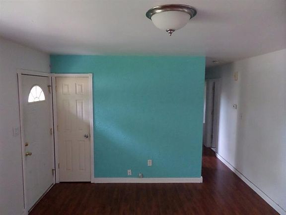 3rd image of 1631 E 33rd Ave