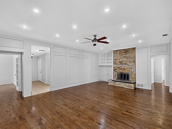 4th image of 2413 Club Meadow Dr