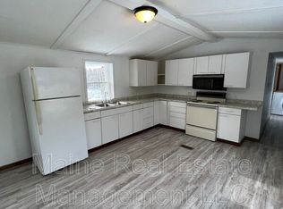 40 Sweet Fern Dr, Greenbush, ME 04418
