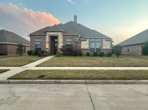 408 Valley Ridge Dr, Red Oak, TX 75154