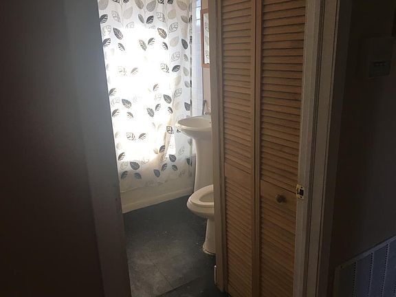 5th image of 1818 W 78th St #1E
