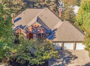 10100 SW Killarney Ln, Tualatin, OR