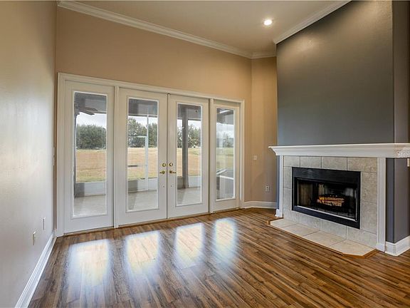 4th image of 24301 Milford Dr