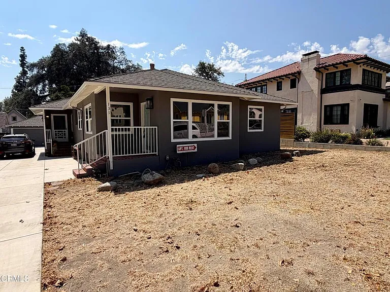 131 Poinsettia Ave — Photo 1