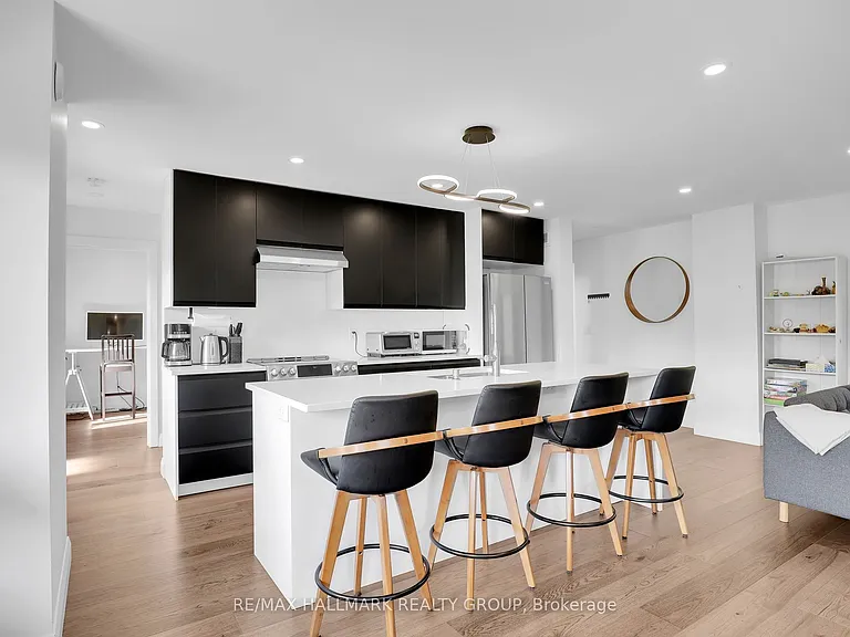 165 Knapp St — Photo 11