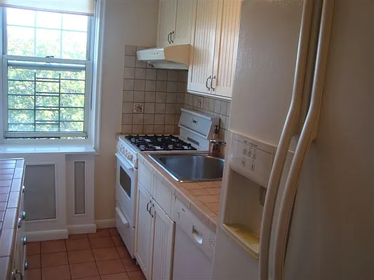 Sold by Benjamin Realty Since 1980 | media 24