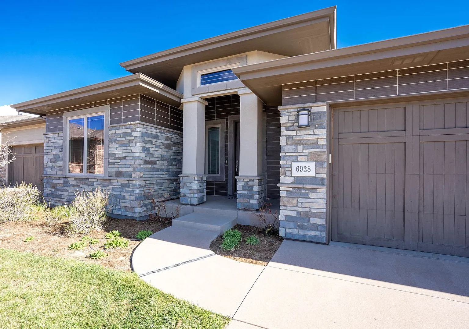 2 Bedroom 2 Bath Luxury Patio Home — Photo 4