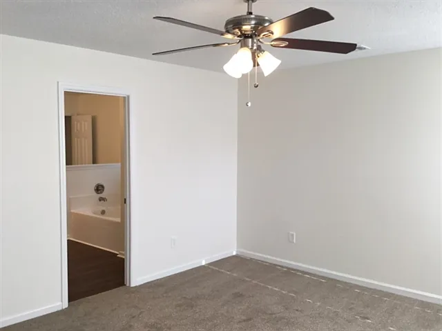 1425 Gemstone Blvd — Photo 11