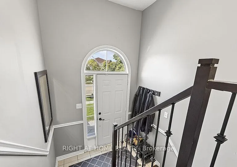132 Dean Ave #MAIN — Photo 2