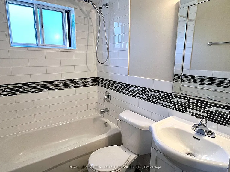 2329 Belyea St #3 — Photo 16