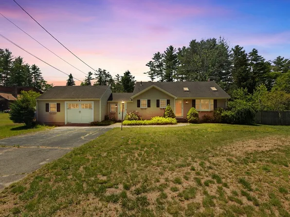 1529 Plymouth St, Bridgewater, MA 02324