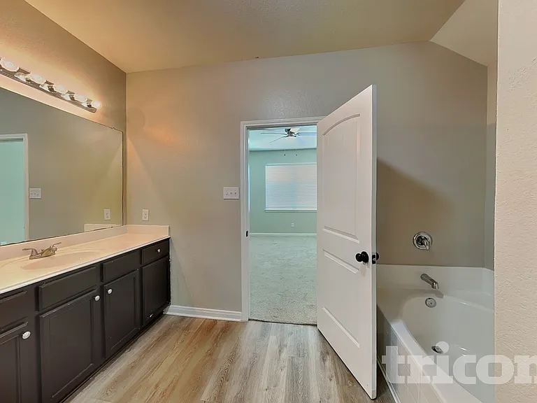 7138 Turnbow — Photo 9