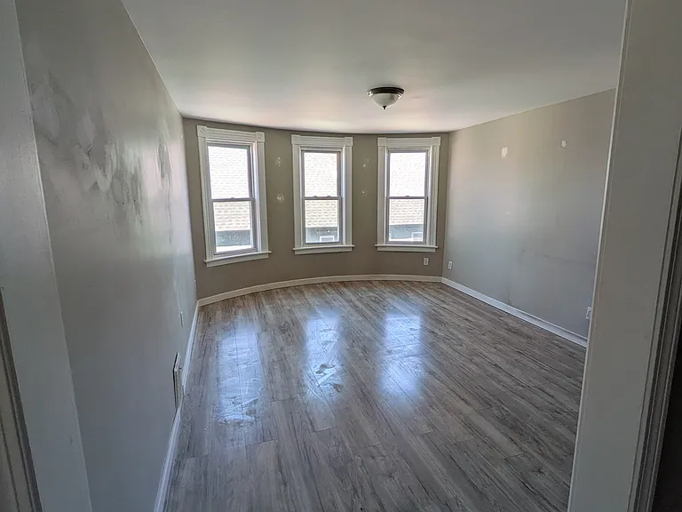 27 McKinley Rd — Photo 16