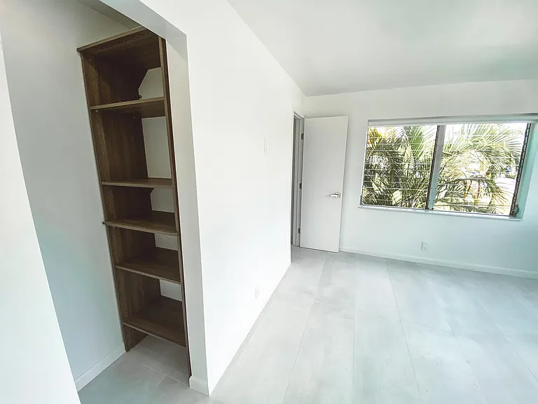 2755 NE 28th Ave #C1 — Photo 13