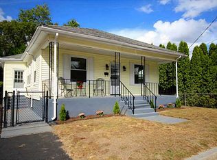 162 Cooper Ave, Woonsocket, RI 02895