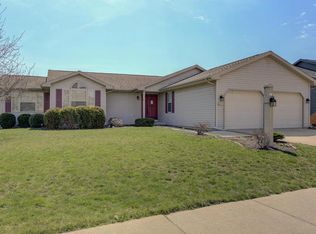 4003 Crail Rd, Champaign, IL 61822