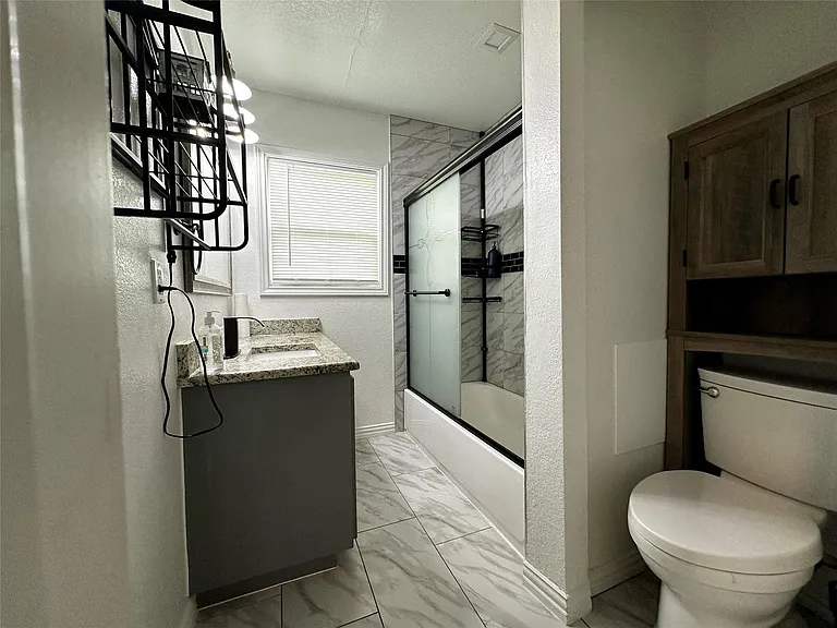 3144 Gordon Ave — Photo 16