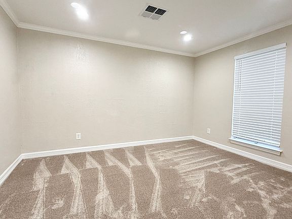 5th image of 109 Houston St