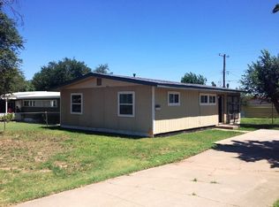 2414 Redwood St, Amarillo, TX 79107