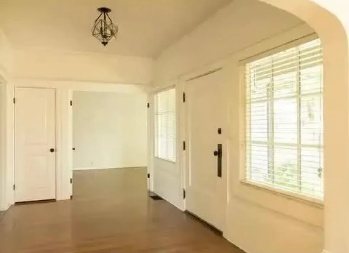 322 Lexington Ave — Photo 4