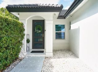 15702 SW 137th Ct, Miami, FL 33177