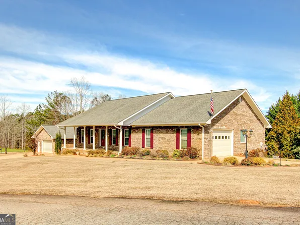 144 Bluffs Cir, Wedowee, AL 36278