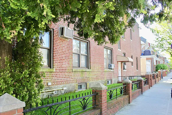 Sold by John A Maguire Real Estate LLC | media 18