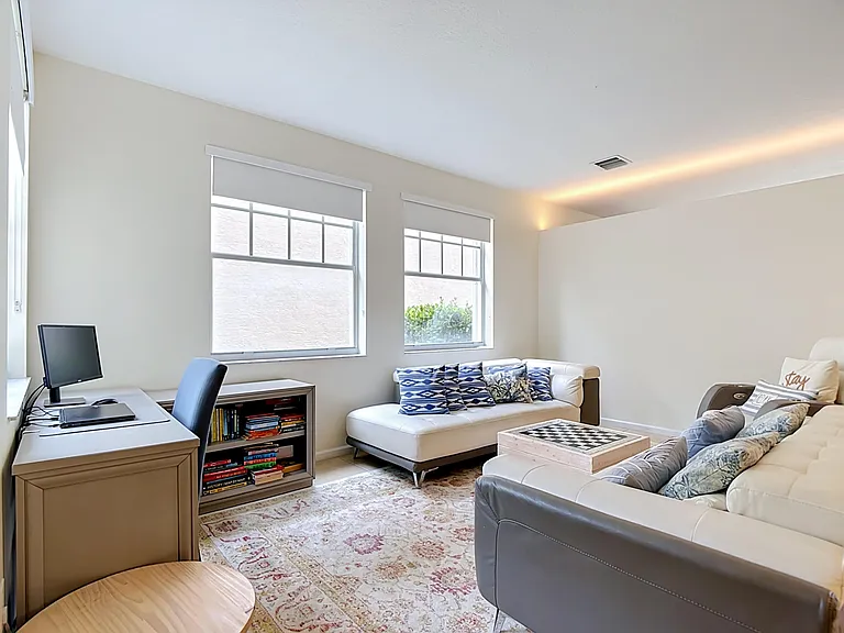 1154 Oakwater Dr — Photo 8