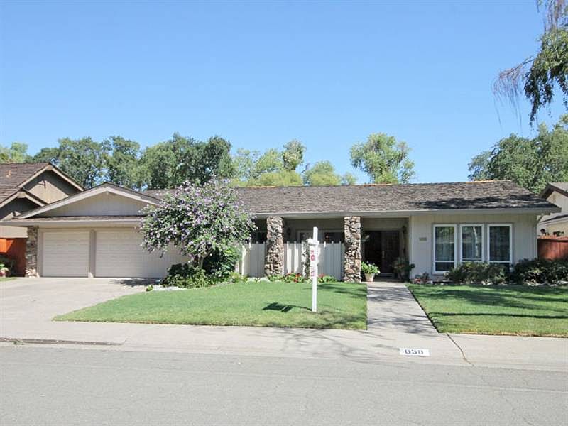 1st image of 658 Riverlake Way