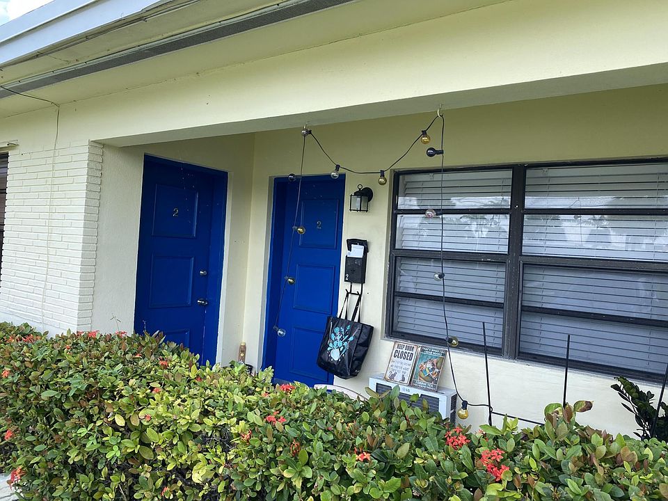 1st image of 380 SE 12th Ave #2