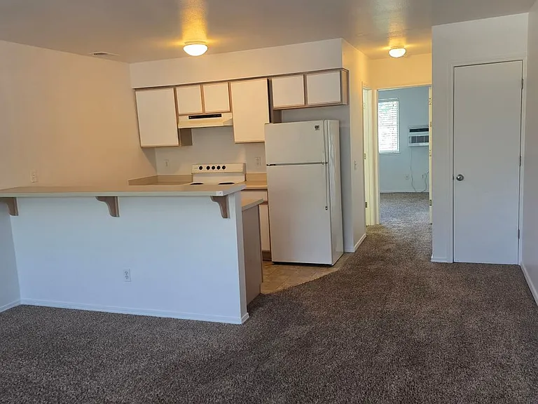 2595 Yori Ave — Photo 6
