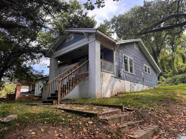 909 14th St, Midfield, AL 35228