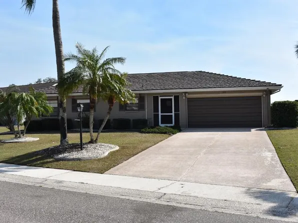 102 Wintersong Ln, Sun City Center, FL 33573