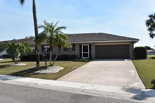 102 Wintersong Ln Photo 1