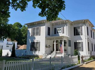 302 S 3rd St, Oregon, IL 61061