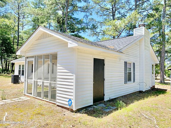 3rd image of 11821 Cypress Drive