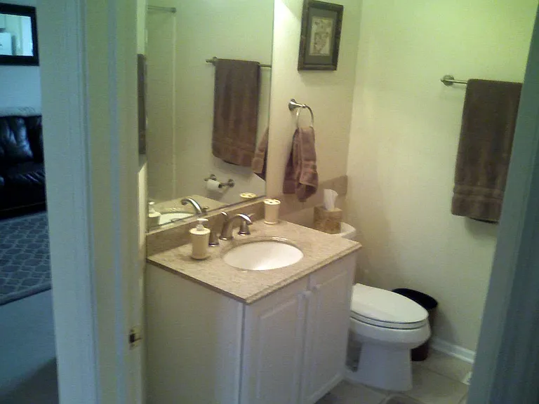 Grove Ave — Photo 12