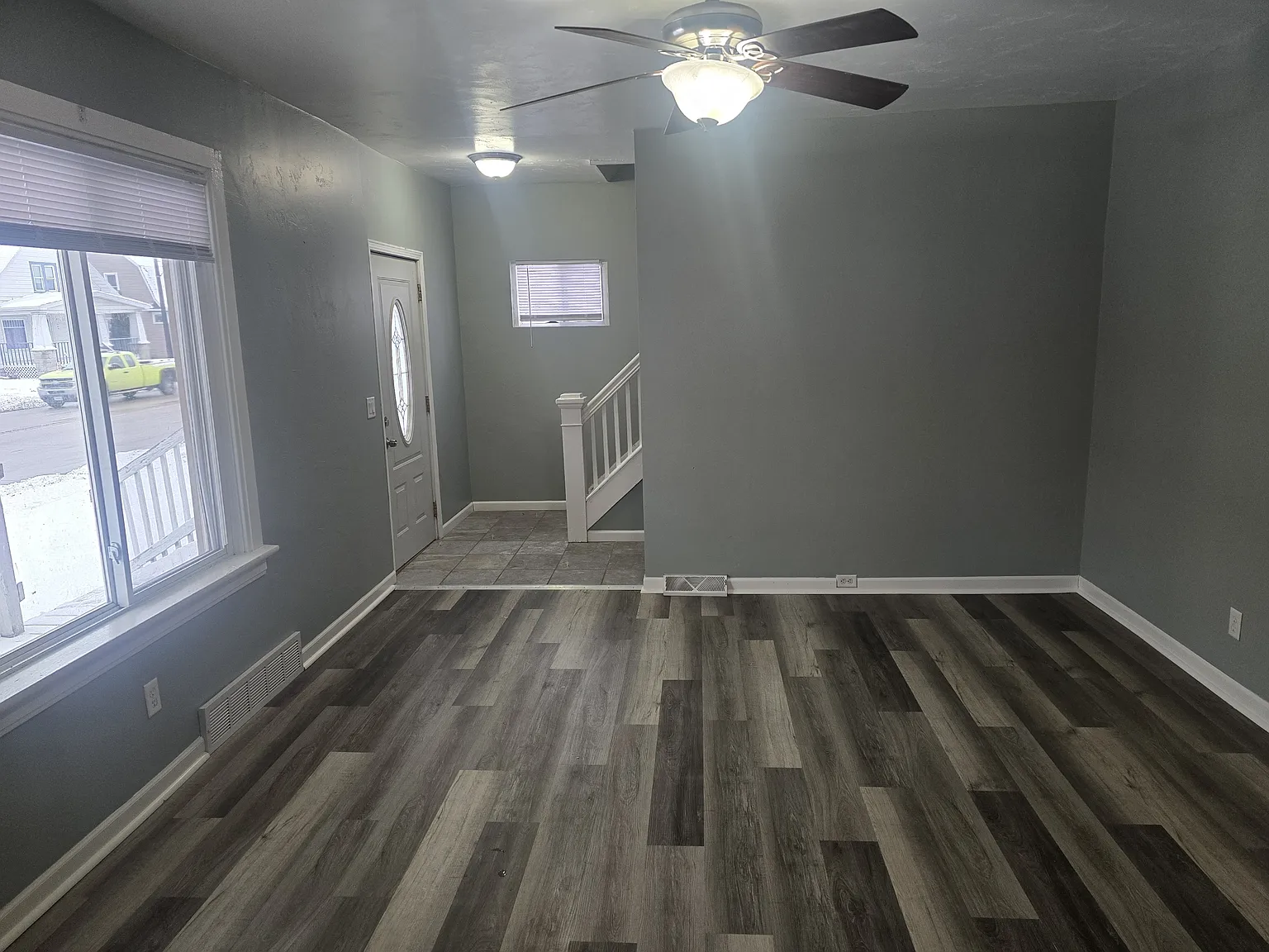 524 3rd St - A- Up... — Photo 3