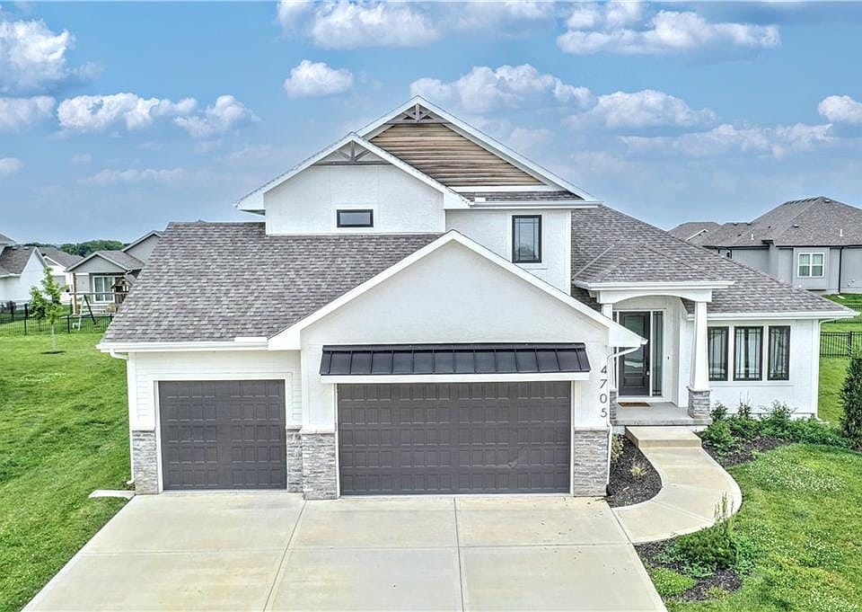 1st image of 4705 NE Freehold Dr
