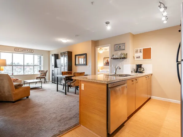 18755 68th Ave #312, Surrey, BC V4N 0Z9