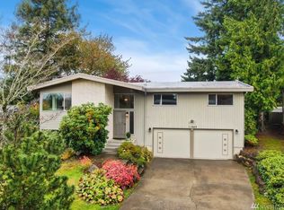 11043 Marine View Pl SW, Seattle, WA 98146