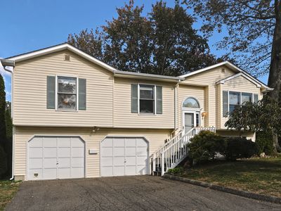 47 Peak Avenue, Milford, CT, 06460